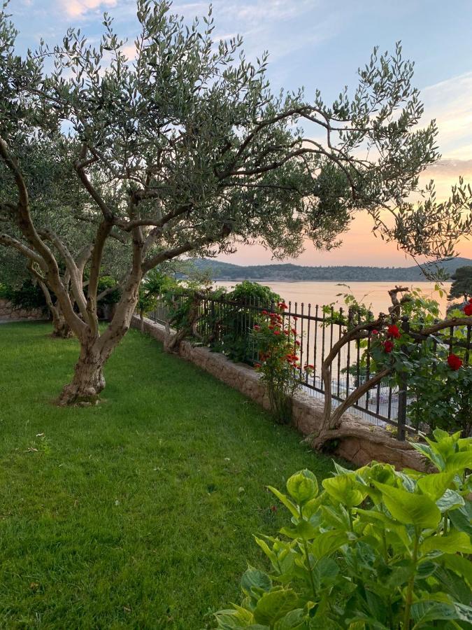 Luxurious City Retreat With Pool Šibenik Екстериор снимка