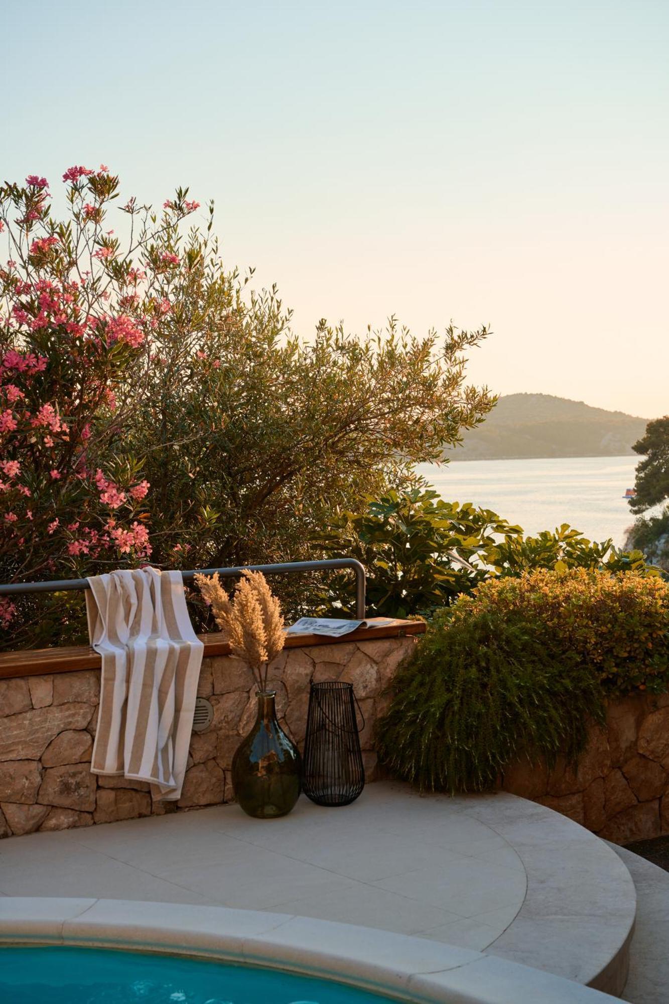 Luxurious City Retreat With Pool Šibenik Екстериор снимка