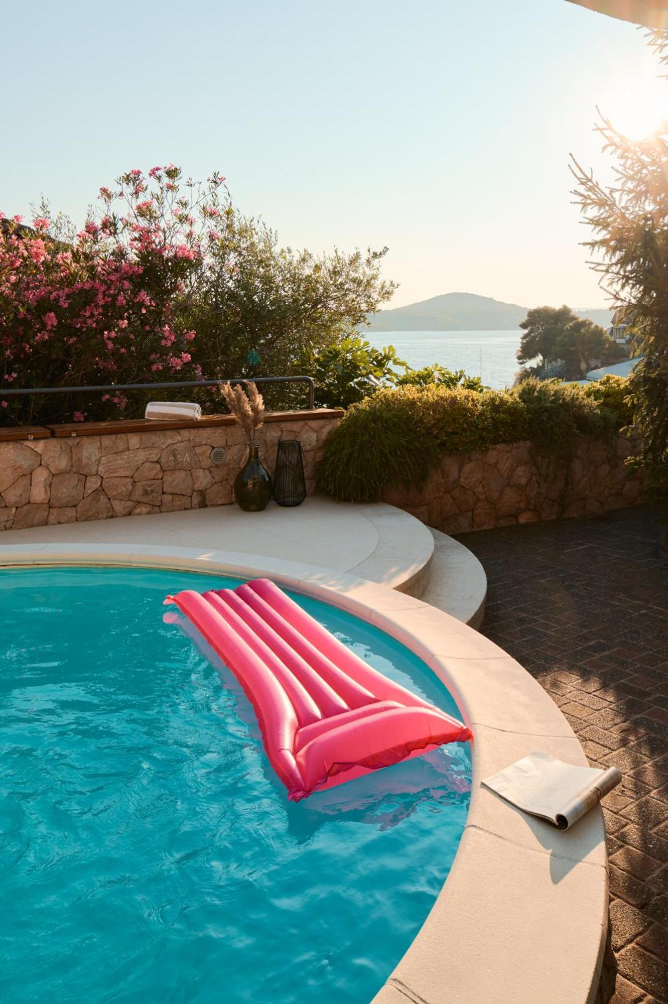 Luxurious City Retreat With Pool Šibenik Екстериор снимка